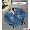 Áo khoác jean bé trai tay bo sọc siêu cute màu xanh nhạt