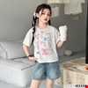 Bộ đồ bé gái gồm áo thun đính nơ phối quần short denim năng động