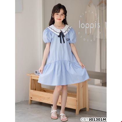 Đầm bé gái dáng babydoll cổ lá sen thắt nơ xinh xắn