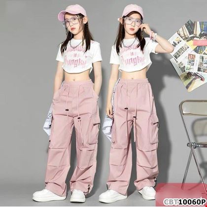 Set áo Croptop PunKy phối quần Kaki ống rộng rút dây phong cách HipHop dành cho bé gái