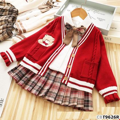 Sét áo khoác len Hàn Quốc 3 chi tiết gồm áo khoác, áo sơ mi và chân váy cho bé