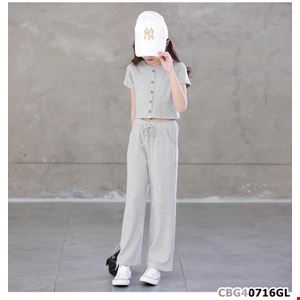 Sét áo lửng đính cúc và quần ống suông cho bé gái